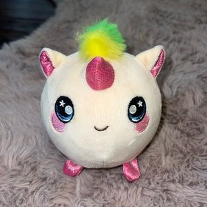 Squeezamals plush handheld unicorn squish mellow toy stuffed animal pink & cream